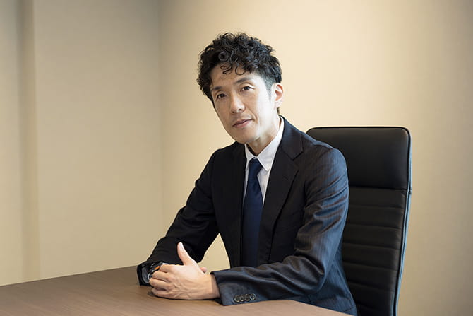 代表取締役社長　野村 亮輔